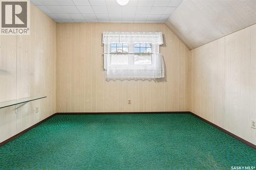 440 Hochelaga Street W, Moose Jaw, SK - Indoor Photo Showing Other Room