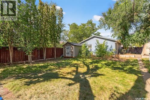 440 Hochelaga Street W, Moose Jaw, SK - Outdoor