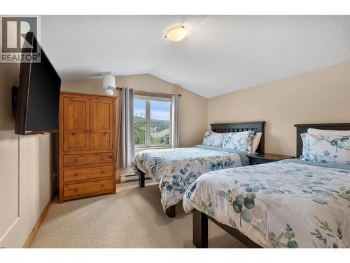 6005 Valley Drive Unit# 68, Sun Peaks, BC - Indoor Photo Showing Bedroom