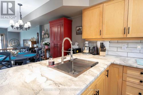 18 - 1579 Anstruther Lake Road, North Kawartha, ON - Indoor Photo Showing Kitchen