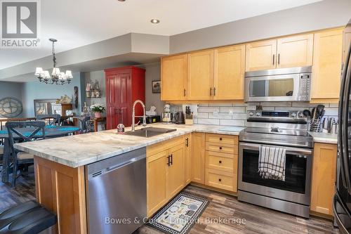 18 - 1579 Anstruther Lake Road, North Kawartha, ON - Indoor Photo Showing Kitchen