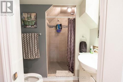 18 - 1579 Anstruther Lake Road, North Kawartha, ON - Indoor Photo Showing Bathroom