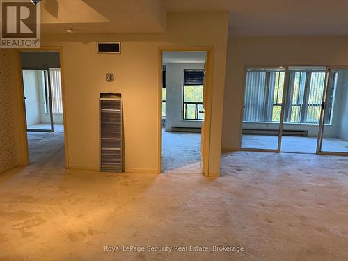 10 - 20 Glebe Road W, Toronto, ON - Indoor Photo Showing Other Room