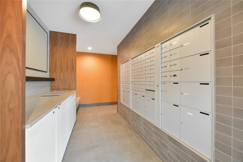 207-1114 Samar Cres, Langford, BC - Indoor Photo Showing Other Room