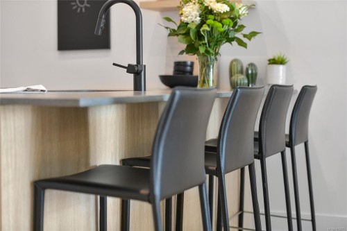 207-1114 Samar Cres, Langford, BC - Indoor Photo Showing Other Room