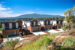 102-1220 Manzanita Pl  Nanaimo, BC V9T 0L7