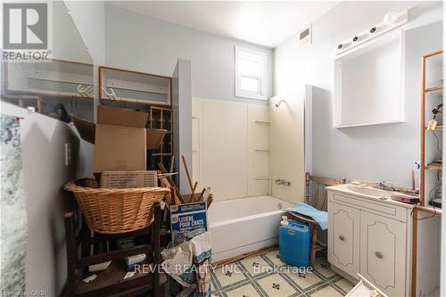 166-168 Macnab Street N, Hamilton, ON - Indoor