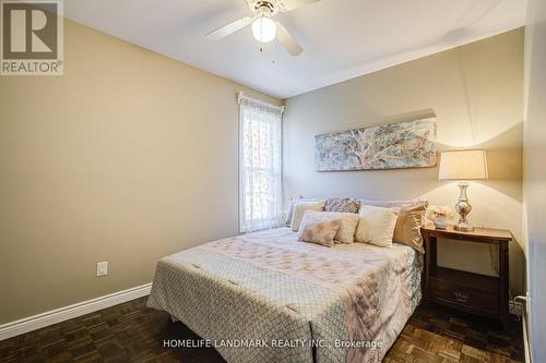 2165 Dunedin Road, Oakville, ON - Indoor Photo Showing Bedroom
