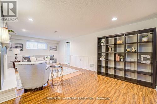 2165 Dunedin Road, Oakville, ON - Indoor