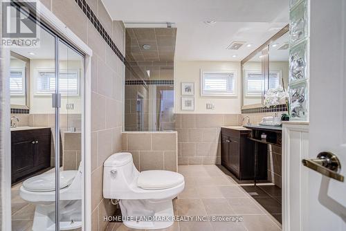 2165 Dunedin Road, Oakville, ON - Indoor Photo Showing Bathroom