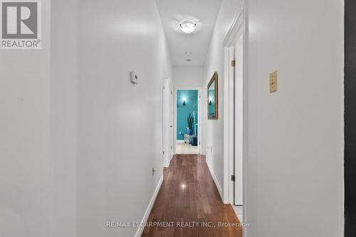 301 Mud Street E, Hamilton, ON - Indoor Photo Showing Other Room