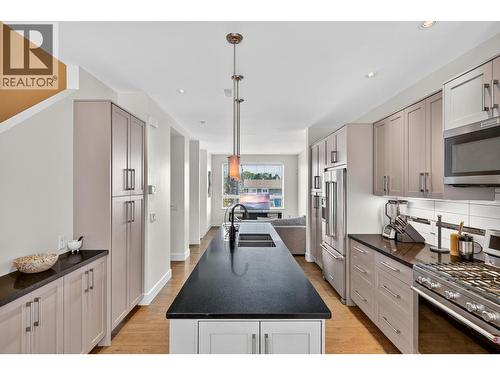 3510 Landie Road Unit# 24, Kelowna, BC - Indoor Photo Showing Kitchen With Stainless Steel Kitchen