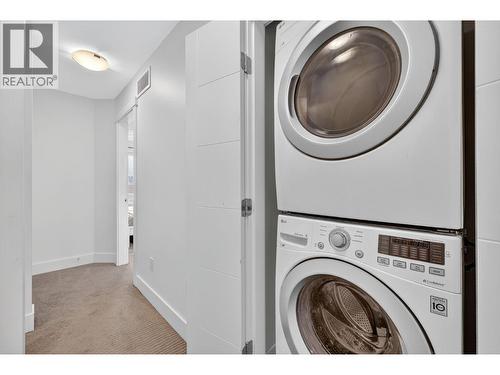 3510 Landie Road Unit# 24, Kelowna, BC - Indoor Photo Showing Laundry Room