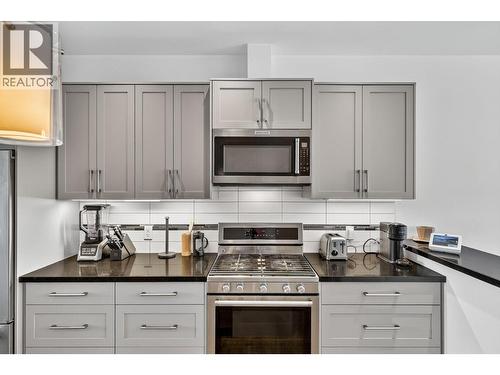 3510 Landie Road Unit# 24, Kelowna, BC - Indoor Photo Showing Kitchen