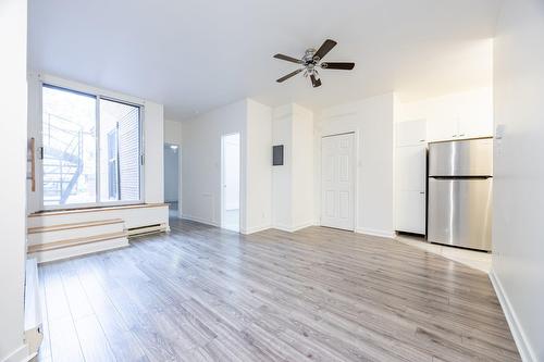 Living room - 3-1319 Rue Ste-Catherine E., Montréal (Ville-Marie), QC - Indoor