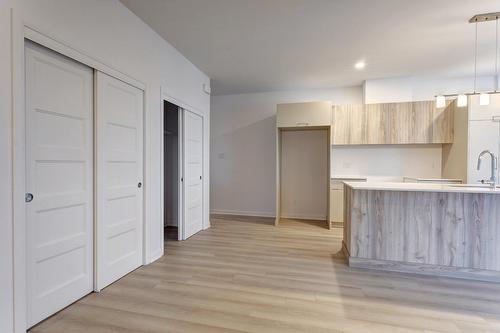 Kitchen - 872 Rue De Chaumont, Saint-Jérôme, QC - Indoor