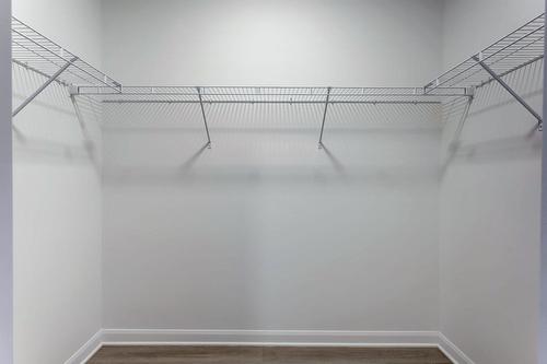 Walk-in closet - 872 Rue De Chaumont, Saint-Jérôme, QC - Indoor With Storage