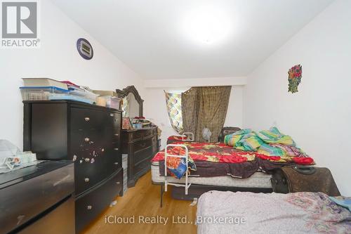 25 - 25 Vodden Court, Brampton, ON - Indoor Photo Showing Bedroom