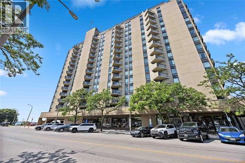 155 FRONT STREET North Unit# 910  Sarnia, ON N7T 7V5