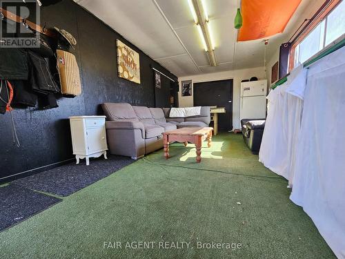 7861 County Road 6 Road, Elizabethtown-Kitley, ON - Indoor Photo Showing Other Room