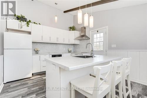 7861 County Road 6 Road, Elizabethtown-Kitley, ON - Indoor Photo Showing Kitchen With Upgraded Kitchen