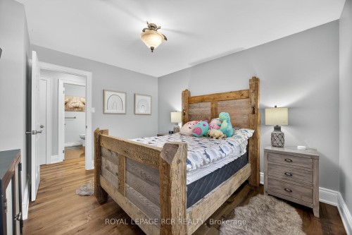35 Hawthorne Road, Mono, ON - Indoor Photo Showing Bedroom