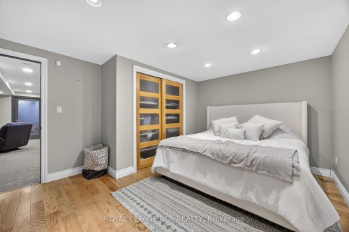 35 Hawthorne Road, Mono, ON - Indoor Photo Showing Bedroom