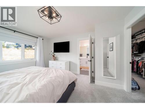 154 Echo Ridge Drive, Kelowna, BC - Indoor Photo Showing Bedroom