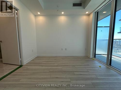 518 - 500 Dupont Street, Toronto, ON - Indoor Photo Showing Other Room