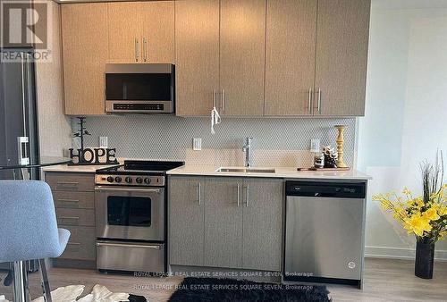 1301 - 212 King William Street, Hamilton, ON - Indoor Photo Showing Kitchen