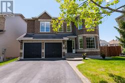 34 KEIGHLEY CIRCLE  Ottawa, ON K2K 3H8