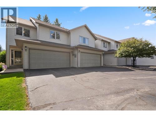 7525 Columbia Avenue Unit# 17, Radium Hot Springs, BC - Outdoor With Facade