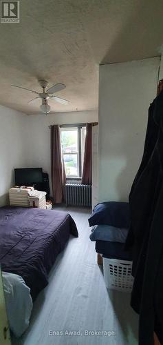 724 Third Avenue, Peterborough (Otonabee Ward 1), ON - Indoor Photo Showing Bedroom