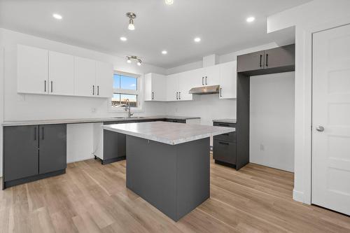Kitchen - 4130 Rue Morand, Québec (Les Rivières), QC - Indoor Photo Showing Kitchen With Upgraded Kitchen