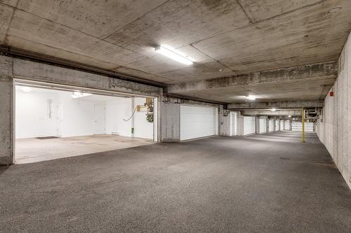 Garage - 4439 Boul. Décarie, Montréal (Côte-Des-Neiges/Notre-Dame-De-Grâce), QC 