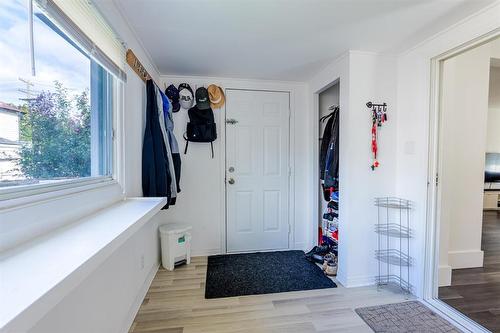 347 Dubuc Street, Winnipeg, MB - Indoor