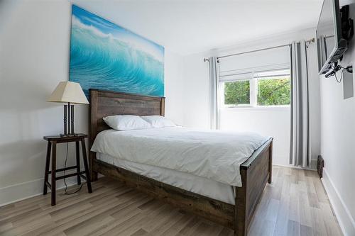 347 Dubuc Street, Winnipeg, MB - Indoor Photo Showing Bedroom