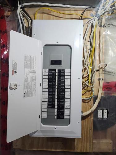 347 Dubuc Street, Winnipeg, MB - Indoor