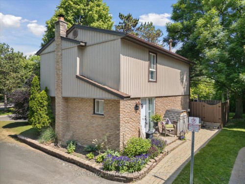 1825 Hyde Mill Crescent, Mississauga, ON - Outdoor