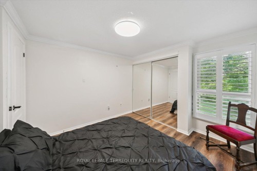 1825 Hyde Mill Crescent, Mississauga, ON - Indoor Photo Showing Other Room