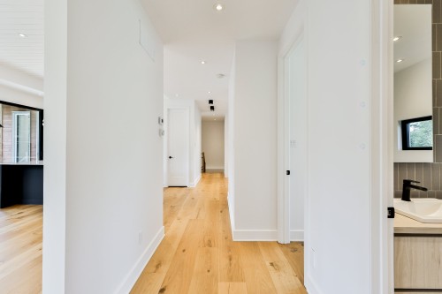 Corridor - 52 Ch. De La Rivière, Piedmont, QC - Indoor Photo Showing Other Room