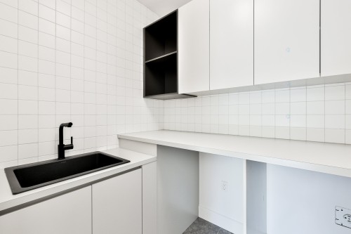 Salle de lavage - 52 Ch. De La Rivière, Piedmont, QC - Indoor Photo Showing Kitchen