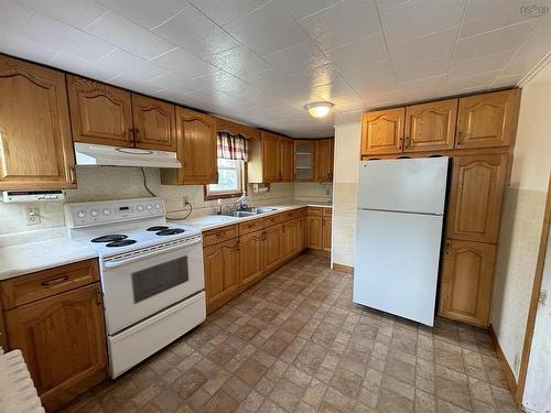 308 Lake Road, Glace Bay, NS 