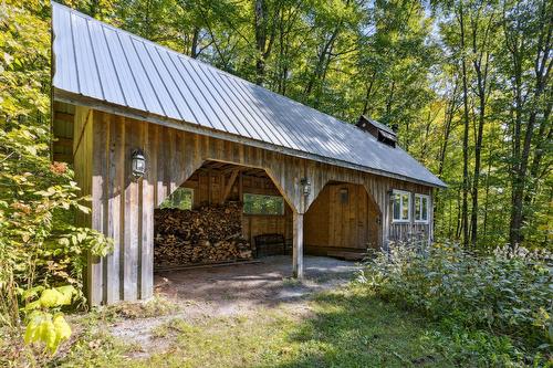 Érablière - 30 Ch. Des Cavernes, Cantley, QC - Outdoor
