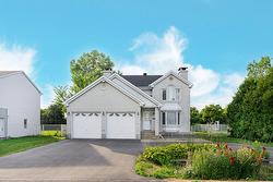 388 Rue du Colibri  Rosemère, QC J7A 4N4