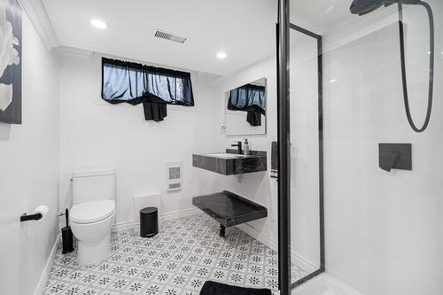 Salle de bains - 388 Rue Du Colibri, Rosemère, QC - Indoor Photo Showing Bathroom