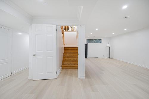 Salle familiale - 388 Rue Du Colibri, Rosemère, QC - Indoor Photo Showing Other Room