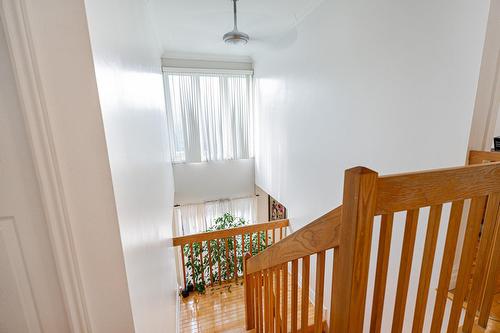 Escalier - 388 Rue Du Colibri, Rosemère, QC - Indoor Photo Showing Other Room