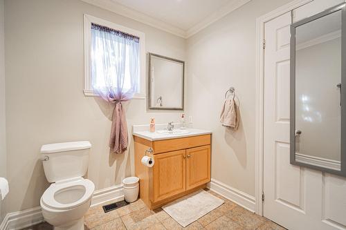 Salle d'eau - 388 Rue Du Colibri, Rosemère, QC - Indoor Photo Showing Bathroom