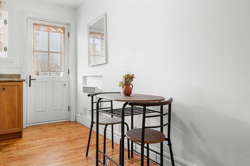 Coin-repas - 6-135 Rue Ste-Anne, Québec (La Cité-Limoilou), QC - Indoor Photo Showing Dining Room